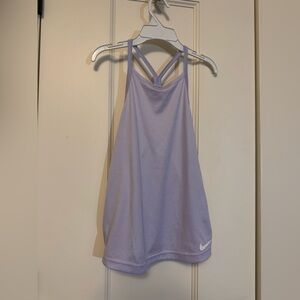 Women’s Lavender purple Nike athletic Dri-Fit Tank top size Medium (runs small)